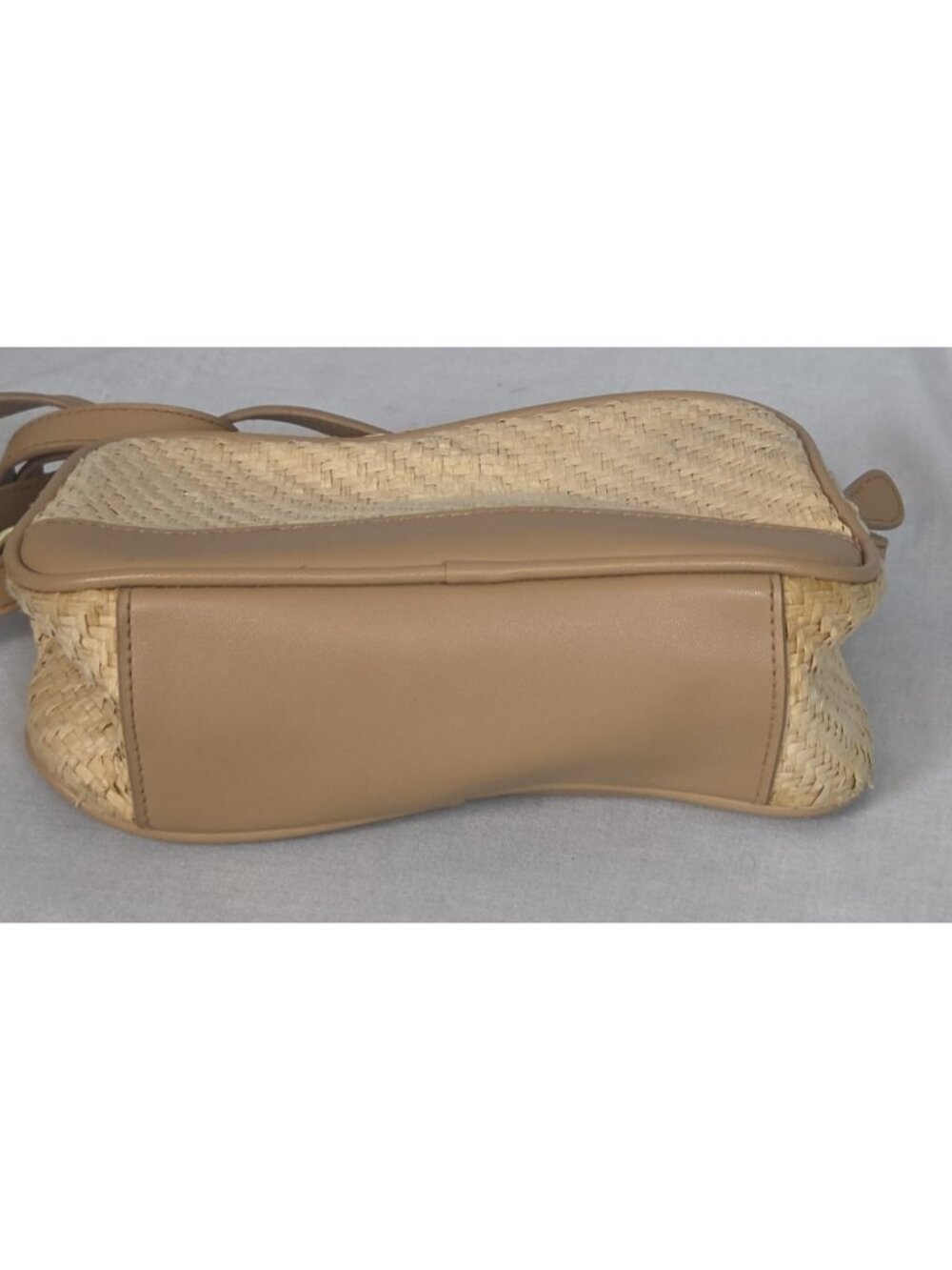 Etienne Aigner Woven Straw Crossbody Shoulder Bag Purse Tan Summer Vacation - Picture 5 of 12